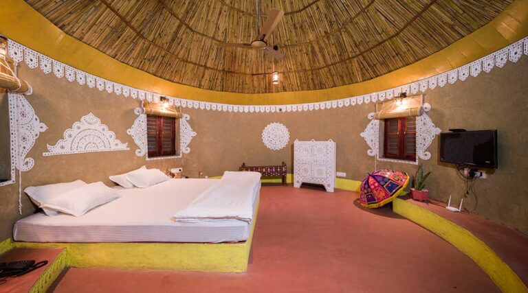 Saachi Villagio Resort Kutch Bhunga Standard Bedroom