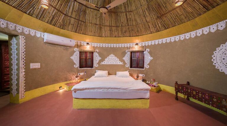 Saachi Villagio Resort Kutch Bhunga Standard Bedroom