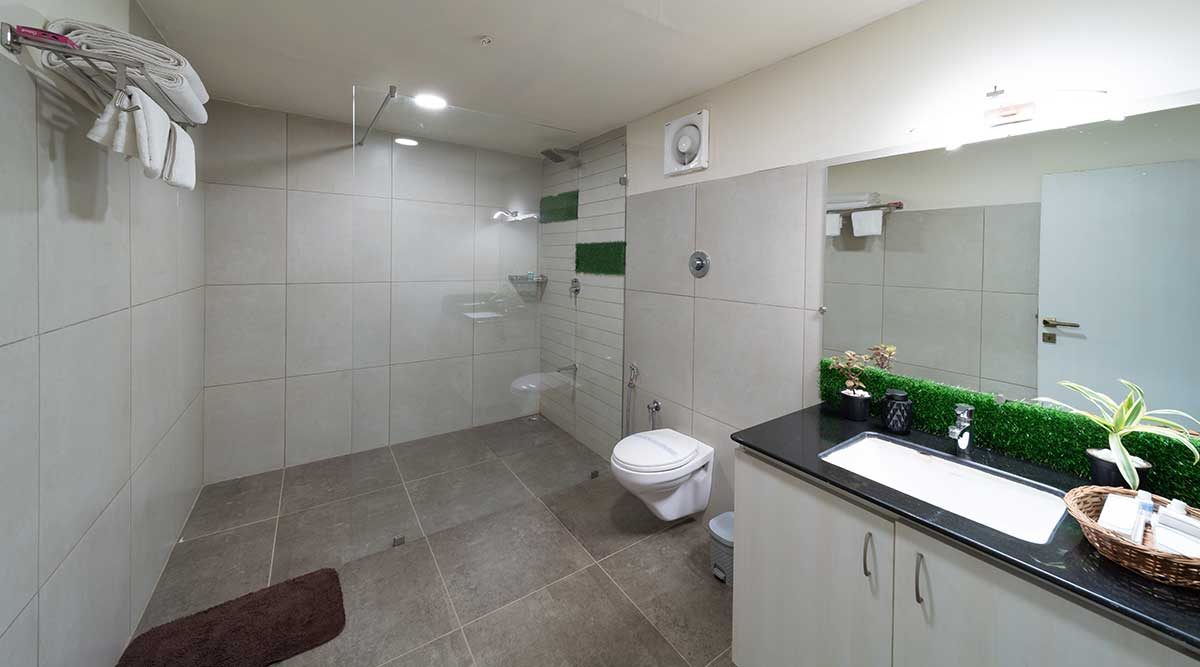 Saachi Villagio Resort Jaisalmer Tent Bath